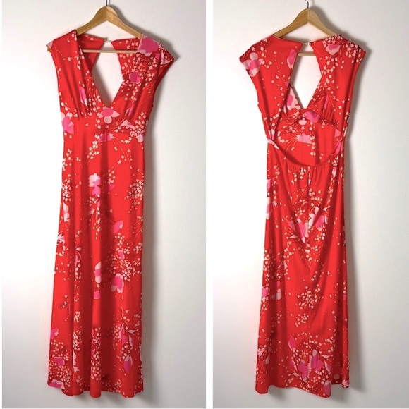 Dresses & Skirts - Elegant Red Floral Maxi Dress